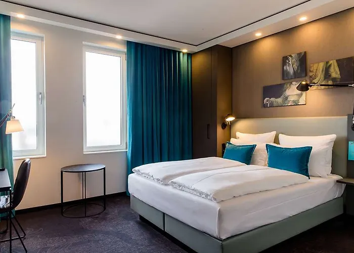 One Amsterdam-waterloop Отель Амстердам